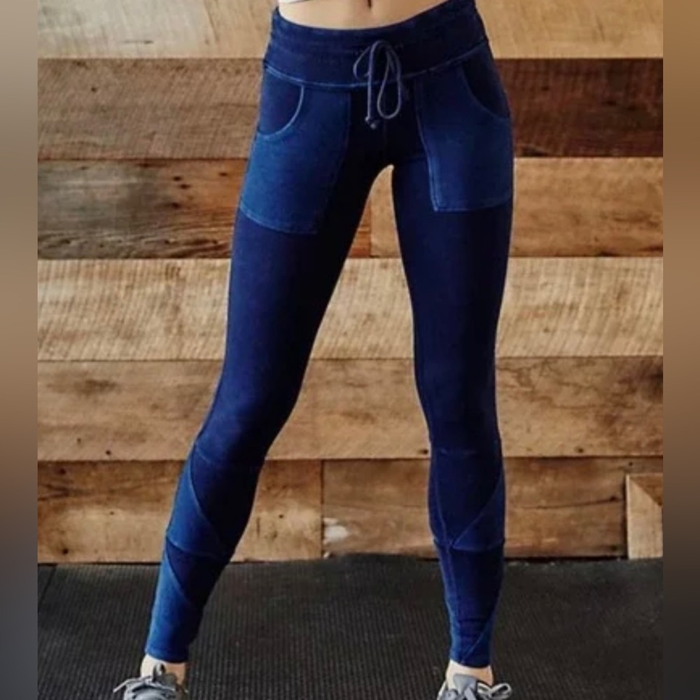 FREE PEOPLE Kyoto Leggings